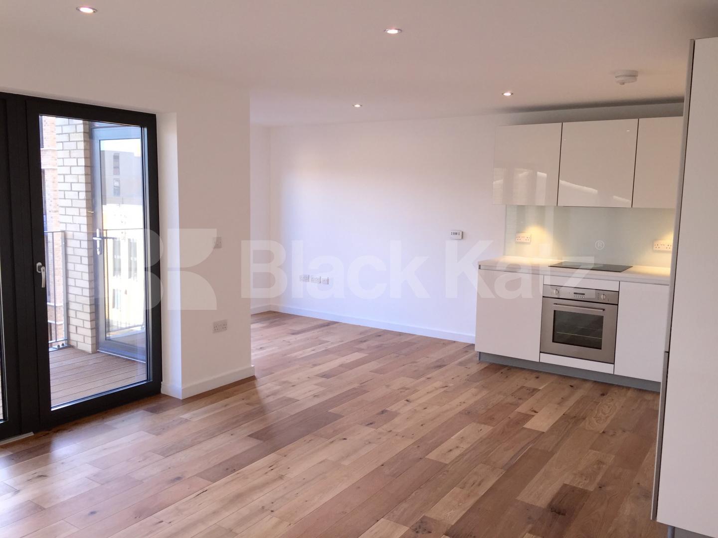 			LET , 1 Bedroom, 1 bath, 1 reception Apartment			 Bramah Road (Oval Quarter), Oval